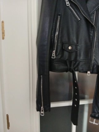 Chaqueta Zara efecto piel