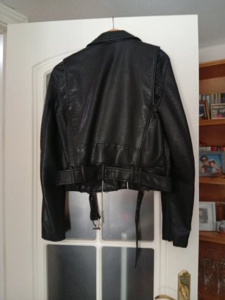 Chaqueta Zara efecto piel