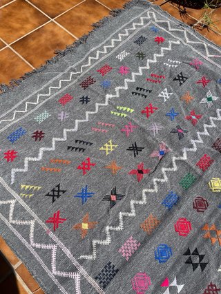 Alfombra tribal grandes dimensiones