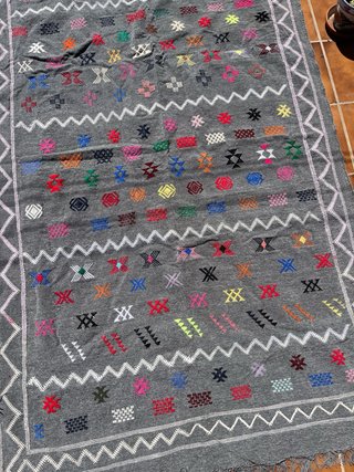 Alfombra tribal grandes dimensiones