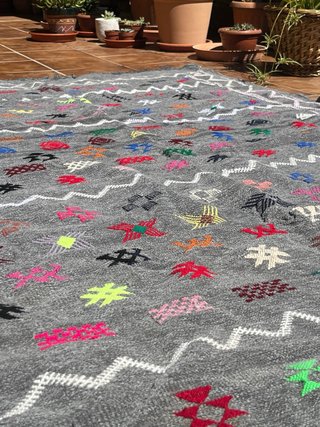 Alfombra tribal grandes dimensiones