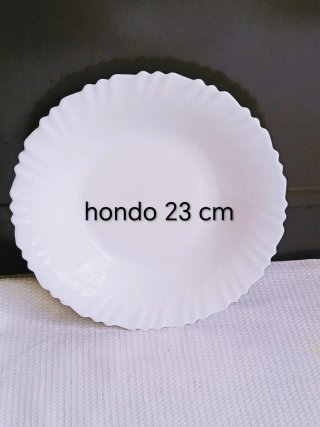 16 Platos tipo Arcopal (2 modelos)