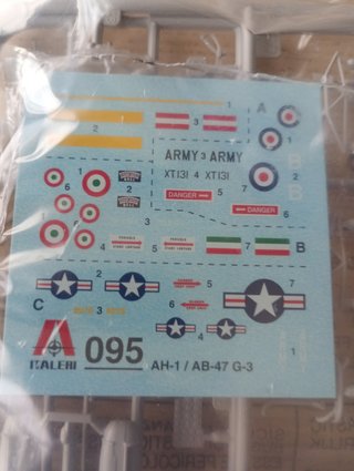 BELL AH-1 / AB-47 MAQUETA ITALERI 1/72