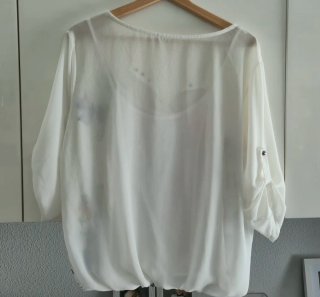 Blusa floral blanca
