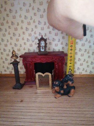 Chimenea casa de muñecas