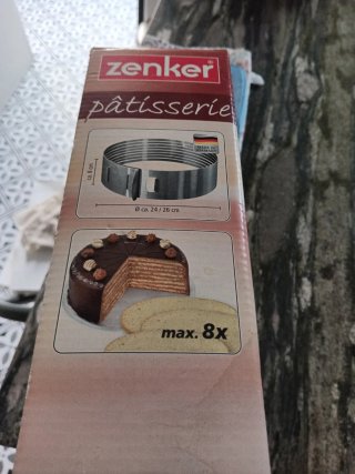 Molde para laminar tartas ajustable