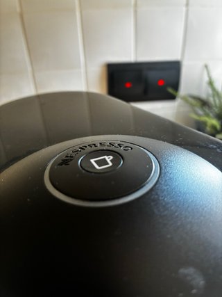 Cafetera Nespresso Vertuo Plus DeLonghi