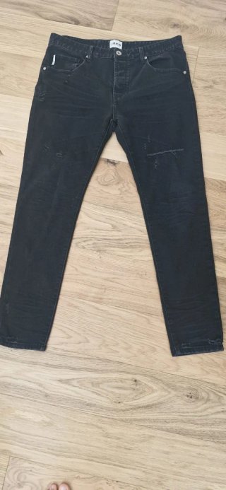 Jeans neri BERNA con bottoni