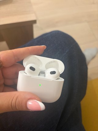 Airpods con estuche MagSafe