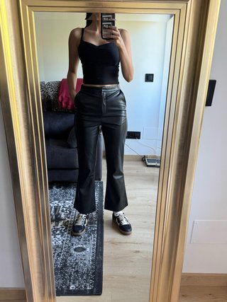 Pantalones efecto piel ASOS