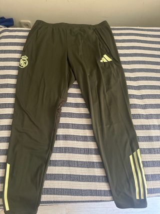 Pantalón Real Madrid Adidas Verde Oliva