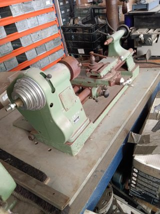 Torno LESTO Taller Prototipos