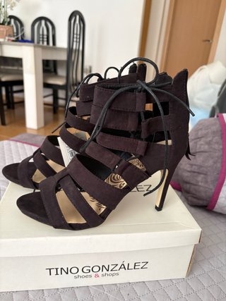 Sandalias Tino Gonzalez Tacón Negro