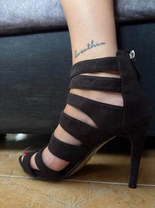 Sandalias Tino Gonzalez Tacón Negro