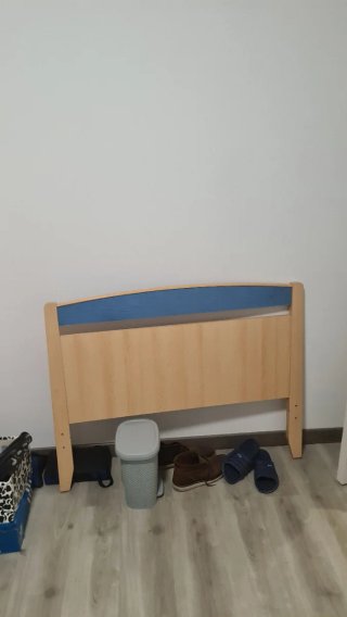 Dormitorio completo,Cama 105,cabecero,mesita y arm