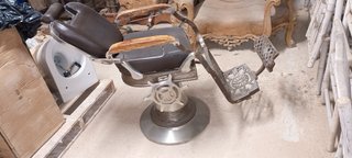 Silla de barbero vintage