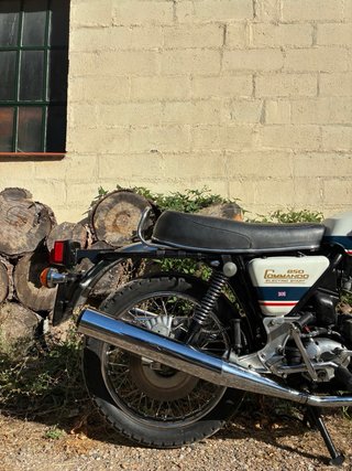 Norton Commando 850 Electric Start