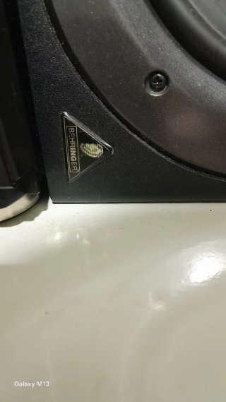 Altavoces Behringer B2031P Negros