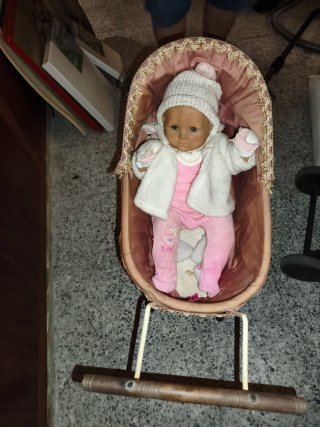 Cochecito de muñeca antiguo( sin la muñeca)