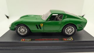 Bburago Ferrari 250 GTO (1962) 1:24 Verde