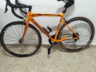 Bicicleta de carretera Megamo