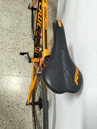 Bicicleta de carretera Megamo