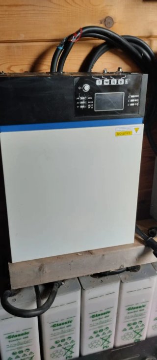 Inversor solar híbrido