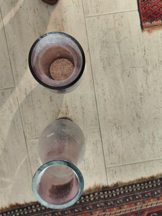 Jarrón de cristal morado