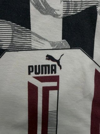 Puma Street Soccer 10 Football T-Shirt White Graphic Retro Vintage 90s Style Unisex 106
