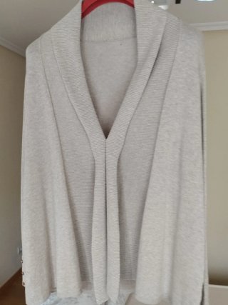 Chaqueta larga beige/gris talla única