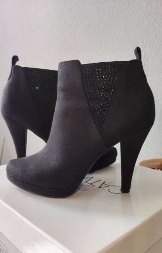 Botines de tacón negros con pedrería