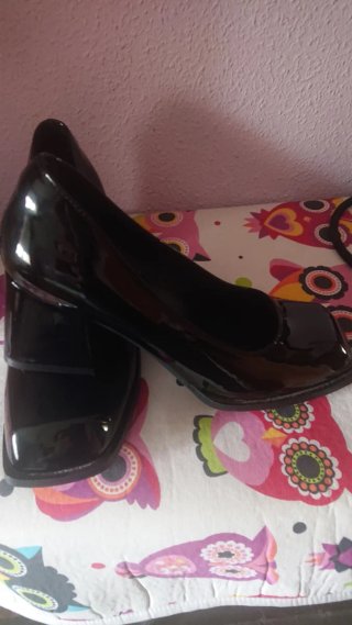 Zapatos charol negros talla 39