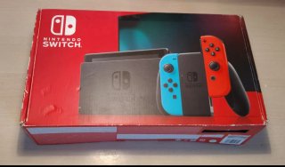 Nintendo Switch Azul y Rojo