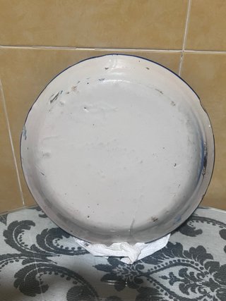 Antiguo plato Manises azul y blanco