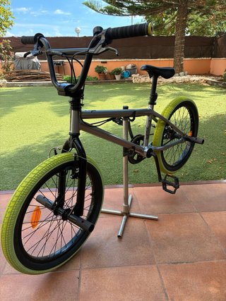Bicicleta BMX Aluminio 20” 360º