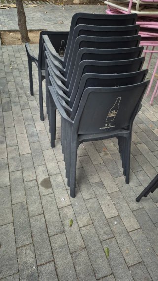 Sillas de plástico apilables (pack 2)