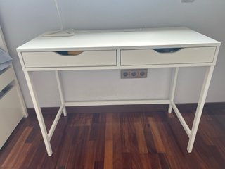 Escritorio IKEA Blanco con Cajones