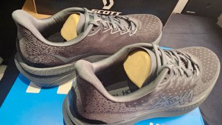 Zapatillas Hoka Talla 44 2/3 Running Negras