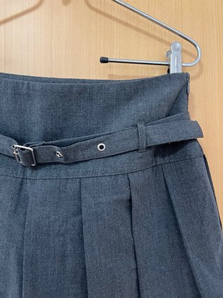 Falda pantalón gris Zara