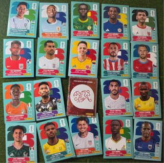 Pack 20 cromos diferentes Panini mundial