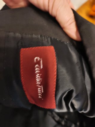 Traje de hombre negro