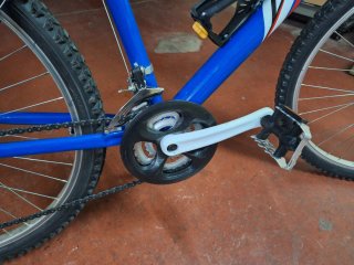 Bicicleta MTB GHT,MONTAÑA, Azul RUEDAS 26"