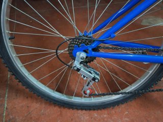 Bicicleta MTB GHT,MONTAÑA, Azul RUEDAS 26"