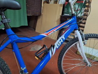 Bicicleta MTB GHT,MONTAÑA, Azul RUEDAS 26"