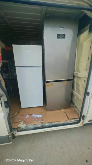 Frigorífico Beko y Hisense 160x54