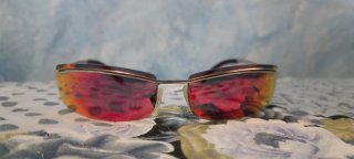 Gafas de sol Arnette naranjas y rojas
