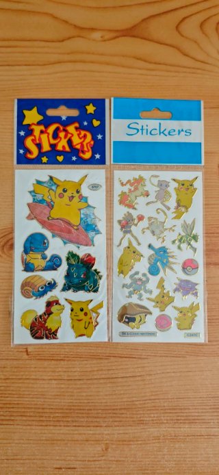 Stickers Pokémon, Digimon y Dragon Ball sin abrir
