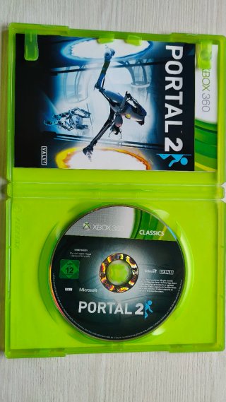 Portal 2 Xbox 360 Classics