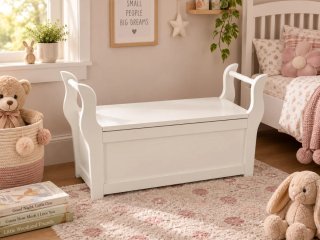 Arcón pequeño de madera blanco
