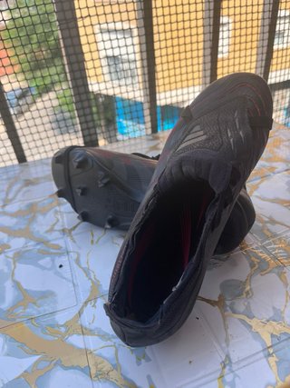 Botas Adidas Predator Negras Rojas